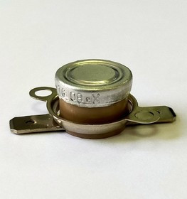 1C4-024-070-015, 10 А, 250 В 70°C, NC (15 А, 125 В), (B-1002А), Термостат нормально замкнутый
