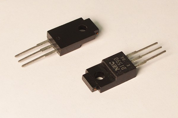 Транзистор 2SD1590, тип NPN, 25 Вт, корпус TO-3P-ISO- ,TOS Транзистор 2SD1590, тип NPN, 25 Вт, корпус TO-3P-ISO- ,TOS