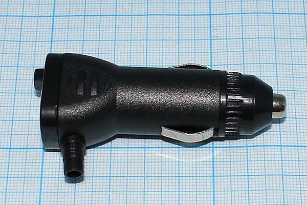 Штекер питания прикуривателя 20мм, на кабель, 12В, с предохранителем и переключателем ON-OFF, QTD13; Q-15195 штек пит прикур d20\2C\12В\каб\