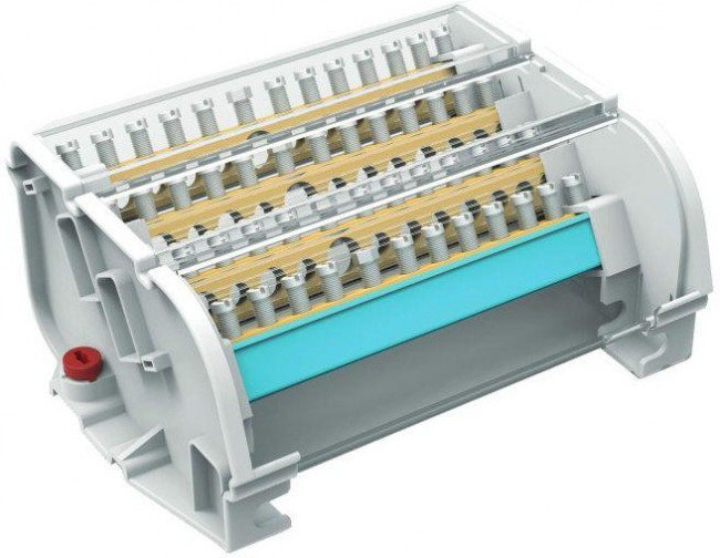 Блок распределительный 4p 7х8мм на DIN-рейку DKC BD160134