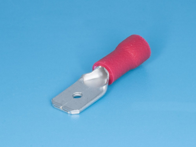 RM250 (SG57643A) (TAI-1.25М), Клемма ножевая 6.3мм, вилка, изолированная, провод 0.25-1.5мм² (красная)