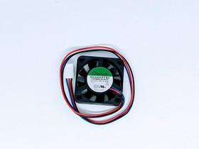 Вентилятор Sunon KDE2404PFB3 24v 40x10 0.9W 3pin Вентилятор Sunon KDE2404PFB3 24v 40x10 0.9W 3pin