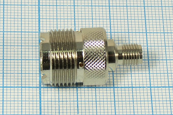 Переходник гнездо UHF - гнездо SMA; №9339 гн UHF-гн SMA