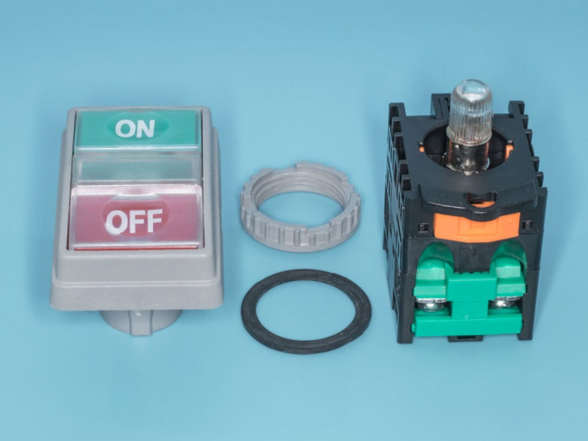 TN2IT2WN-1AB, Кнопка управления двойная, с подсветкой,без фиксации, 58х36 мм, НЗ/НР, зеленая/красная TN2IT2WN-1AB, Кнопка управления двойная, с подсветкой,без фиксации, 58х36 мм, НЗ/НР, зеленая/красная