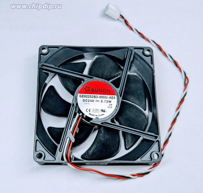 Вентилятор Sunon GE92252B3-000U-AE9 24V DC 3.72W 90x25 3pin