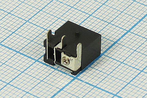 Гнездо питания DC 1.35D3.8 на плату, угловое, 3 контакта, с выключением ON-OFF, DS-220; №10114 гн пит DC 1,35D3,8\3P\пл\ ON-OFF\DS-220