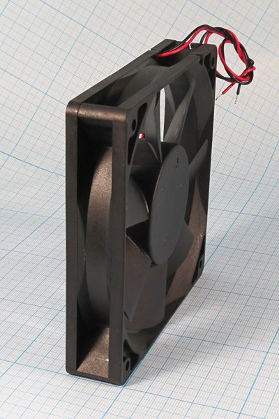 Вентилятор 120x120x25, напряжение 12В, ток 0,30А, выводы 2L, подшипник качения, JF1225B1H JAMIC