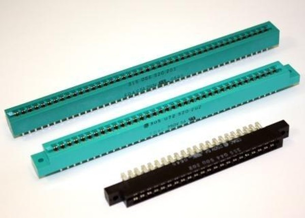 305-044-500-202, Краевой, PIN: 44, под пайку, на панель,на провод, позолота, 3,96мм