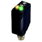E3Z-R61, Photoelectric Sensor Retro-Reflective Light ON/Dark ON NPN 4m 4-Pin