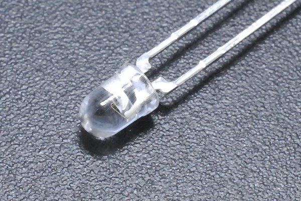 Светодиод 3 x 5, красный, 65 мкд, угол 45, цвет линзы: прозрачный, HLMP-K105