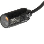 Diffuse-Reflective Sensor With Background Suppression 100mm PNP