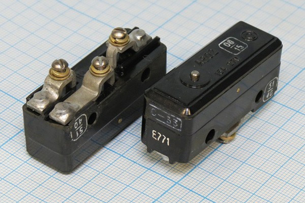 Микропереключатель, размер 50x18 x20, 15А, переключение ON-(ON), размер концевика H23, А802