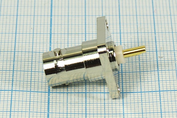 Высокочастотное гнездо BNC с креплением на панель, с фланцем; №1124 гн BNC\\пан\\флан 4отв