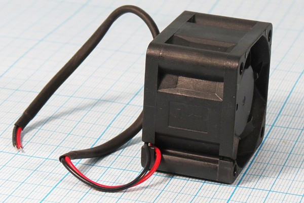 Вентилятор постоянного тока 12 Вольт, подшипник скольжения, 10000 об/мин; №ВН370S вент 40x40x28\ 12В\0,25А\2L\ ПС\FSY48S12H\ Вентилятор постоянного тока 12 Вольт, подшипник скольжения, 10000 об/мин; №ВН370S вент 40x40x28\ 12В\0,25А\2L\ ПС\FSY48S12H\