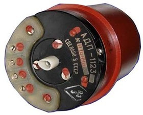 Двигатель переменного тока, 8462 двиг 120В~\3,7Вт\500Гц\ 9000\\АДП-1001