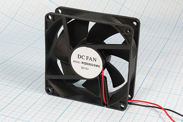 Вентилятор 80x80x25, напряжение 12В, ток 0,14А, выводы 2L, подшипник скольжения, RQD8025MS, Tidar Вентилятор 80x80x25, напряжение 12В, ток 0,14А, выводы 2L, подшипник скольжения, RQD8025MS, Tidar