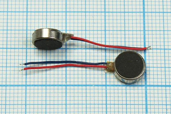 Двигатель вибро 3В, 0,1А, скорость(об/мин) 12000, размер 8x3,4, QX-FLAT-0834B