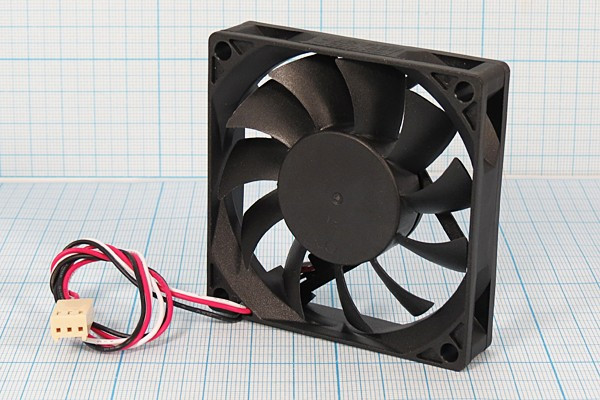 Вентилятор 70x70x15, напряжение 12В, ток 0,33А, выводы 3L+HU3, подшипник скольжения, KF0715S1HM-R