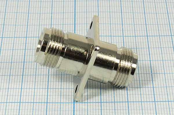 Гнездо N-Гнездо N, на панель фланец 4 отверстия, позолоченный центральный контакт; №9348 гн N-гн N\пан фланец 4 отв