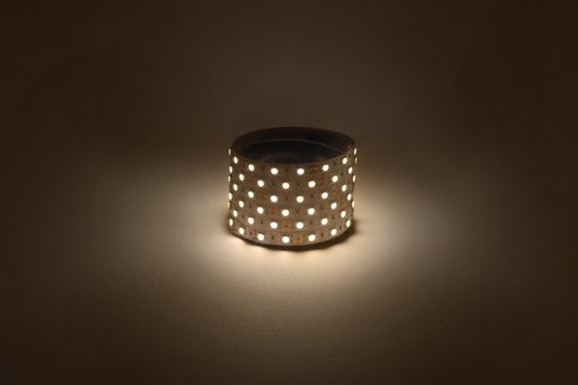 Светодиодная лента ЭРА LS5050 -14,4-60-12-3000K-IP20-1 year-5m теплый белый 5м Б0059909 Светодиодная лента ЭРА LS5050 -14,4-60-12-3000K-IP20-1 year-5m теплый белый 5м Б0059909