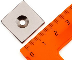 Неодимовый магнит прямоугольник 20х20х3 мм с зенковкой 3.5/7.5 мм, N35