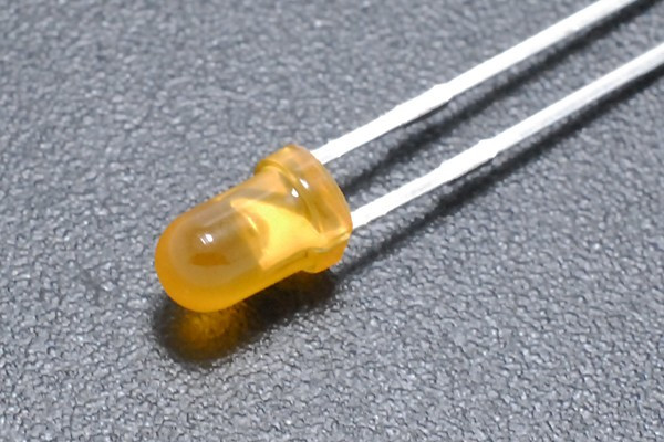 Светодиод круглый 3x5мм, оранжевый, 30 мкд, 20 градусов, линза оранжевая матовая; №13917O СД 3 x 5 \оран\ 30\ 20\оран мат\\