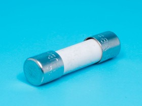 FS-52KQ-8.0/250, Предохранитель 5х20мм, керамический, сверхбыстрый, 8A/250В(UBM) FS-52KQ-8.0/250, Предохранитель 5х20мм, керамический, сверхбыстрый, 8A/250В(UBM)