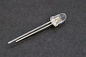 C503D-WAN-CCBEB231, Standard LEDs - Through Hole White Round