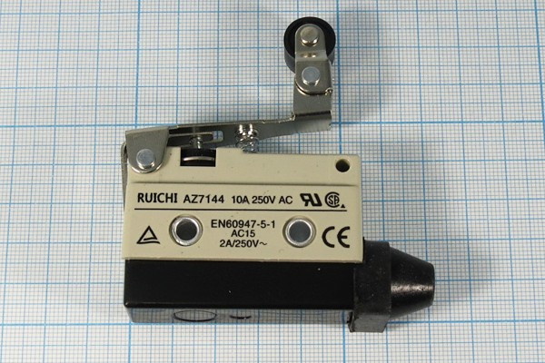 Переключатель концевой(путевой) 54x21 x37, 220В, 10А, ON-(ON), L44ролик/пруж, AZ7144; №14509 ПКонц 54x21 x37\220\10\ON-(ON) \\L44рол/пруж\AZ