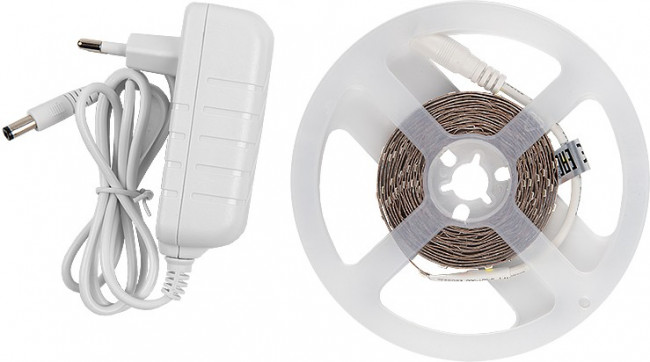 General Лента Светодиодная 3 метра с адаптером 4,8Вт 12В SMD2835 8мм 180 диодов 7 Лм/чип IP20 6500К Холодный белый свет 500421 GLS-2835-60-4