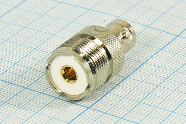 Высокочастотный переходник гнездо BNC на гнездо UHF; №542 гн BNC-гн UHF