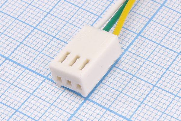 Гнездо питания HU на кабель, однорядное, 3отверстия, шаг2,54мм, с проводами 300мм; Q-1309 L гн пит HU\1x 3\P2,54\каб\\HU-03\3L300\