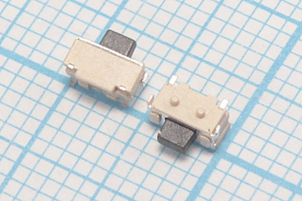 Тактовый переключатель угловой, SMD 4.4x1.8x3.4мм, h 1.3мм, аналог [IT-1198E]; №15227 ПКнТакт 4,4x 1,8x 3,4\h 1,3\угл\NO\\SMD\QITZ-1198