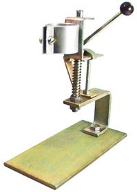 Подставка для двигателя диаметром до 25мм; двиг подставка d25мм\\\\\