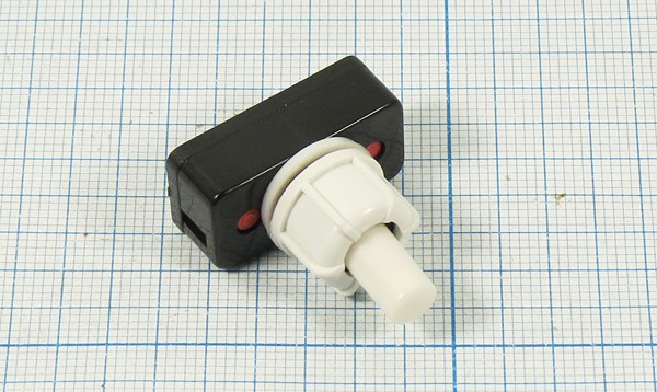 Выключатель кнопочный с фиксацией SPST, ON-OFF, 220В/ 1А, белого цвета; №2662 W ПКн\250\ 1,0\SPST\d10\бел\ бел\\2C\PBS-17A-2\