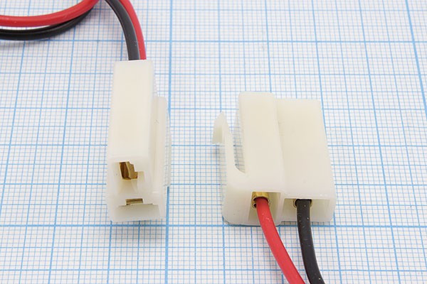 Кожух для клемм универсальный, штекер 6.3x0.8мм + гнездо 6.4x0.8мм, UH-2P; №15379 клемма кожух универс \шт6,3x0,8+ гн6,4x0,8\\UH-2P