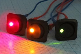 Автомобильный выключатель с жёлтой подсветкой 12В/25А, c фиксацией; №10228Y Пкл\12\25\ON-OFF\d24\чер\ ILСДжел\\3T\R13-203LY\