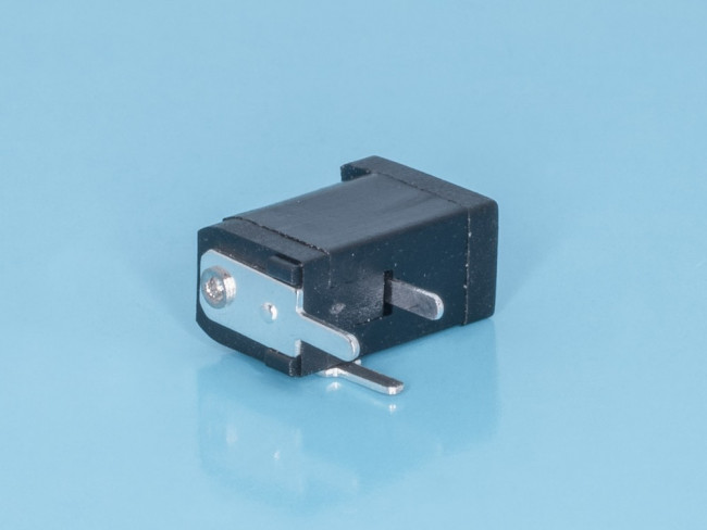 DJK-05D, Разъем питания штыревой 1,3мм, вилка на плату, плоские контакты