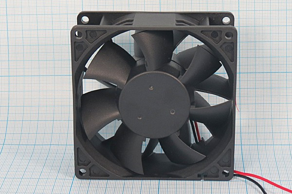 Вентилятор 92x92x38, напряжение 24В, ток 0,45А, выводы 2L, ШП, FSY93B24H