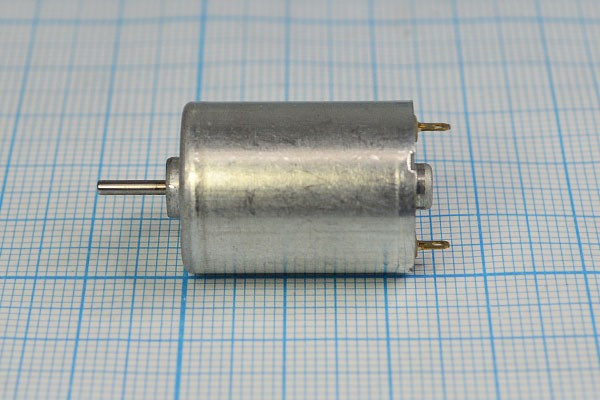 Электродвигатель 1.5В, 9200 оборот/мин; №7148 двиг 1,5В\0,14А\прав\9200\ 17x23m33\QJT130YT-2860