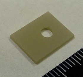 AlN KC304000-TO126.05N, Подложка керамическая теплопроводящая AlN 180 Вт/мК, 17кВ/мм для ТО-126 (0,5