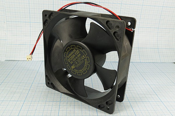 Вентилятор 120x120x38, напряжение 12В, ток 0,30А, выводы 2L+HU2, подшипник скольжения, D12SH-12D