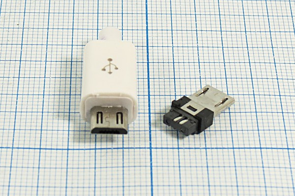 Штекер micro USB, Тип B, 5 контактов, на кабель, с пластиковым кожухом; №12654P штек microUSB \B\5C\каб\\кожух\PR1-812\