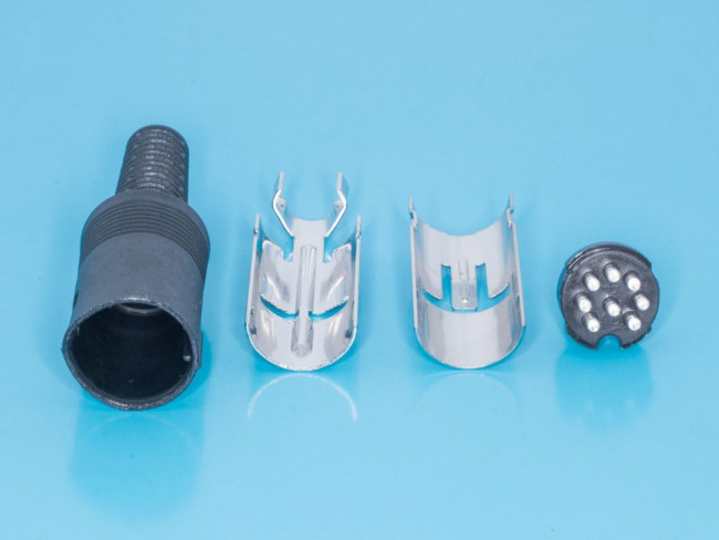 DN-8M1, Вилка DIN 8 контактов на кабель, 45 градусов