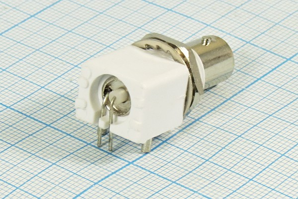 Высокочастотное гнездо BNC с креплением на плату, угловое; Q-1200 Z гн BNC\1P2C\пан\\угловое, пластмассовое,с гайкой