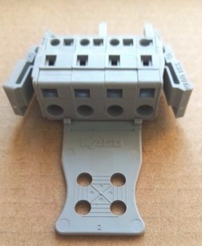 231-204/037-000/034-000 4-контакт. розетка, шаг 7,5 мм, серая, пластина разгрузки, боковые защелки 231-204/037-000/034-000 4-контакт. розетка, шаг 7,5 мм, серая, пластина разгрузки, боковые защелки