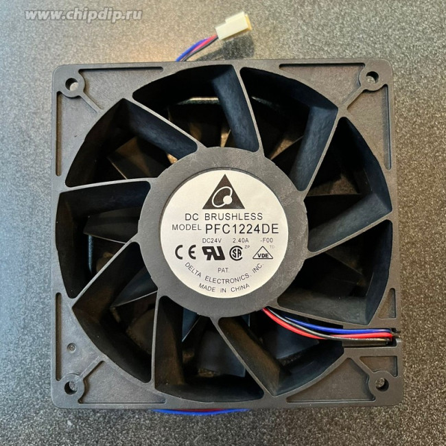 Вентялятор DC brushless Model PFC1224DE 24V 2.40A 120x38 3pin