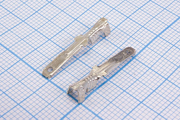 Наконечник ножевой с защёлкой, лужёная латунь; №875 Sn клемма штек 2,8x0,5\\0,5~1,0S\лат луж\\\защелка