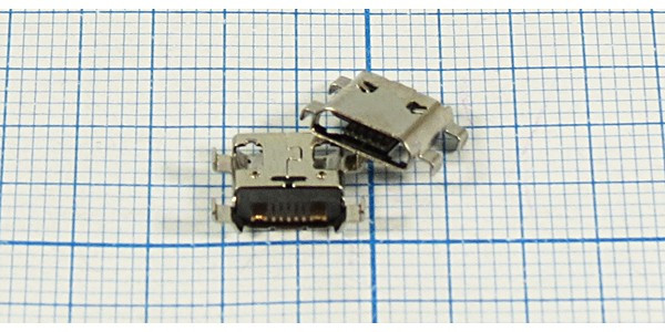 Гнездо micro USB, Тип B, реверсивное (reverse), 7 контактов, SMD на плату; №12647 гн microUSB REV\B\7C4HP\ плат\угл\\micro B7SAD2 REV