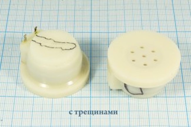 Динамик телефонный 150 Ом, 38x22мм, аналог TR38-H21-150, с трещинами на корпусе; №6429 А дин 38x22\1